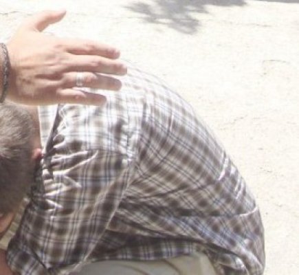 Individul care şi-a băgat socrul în spital, condamnat la 10 ani de închisoare